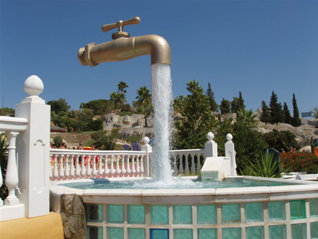 Magic Floating Tap
