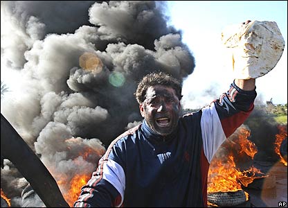 protester lebanon